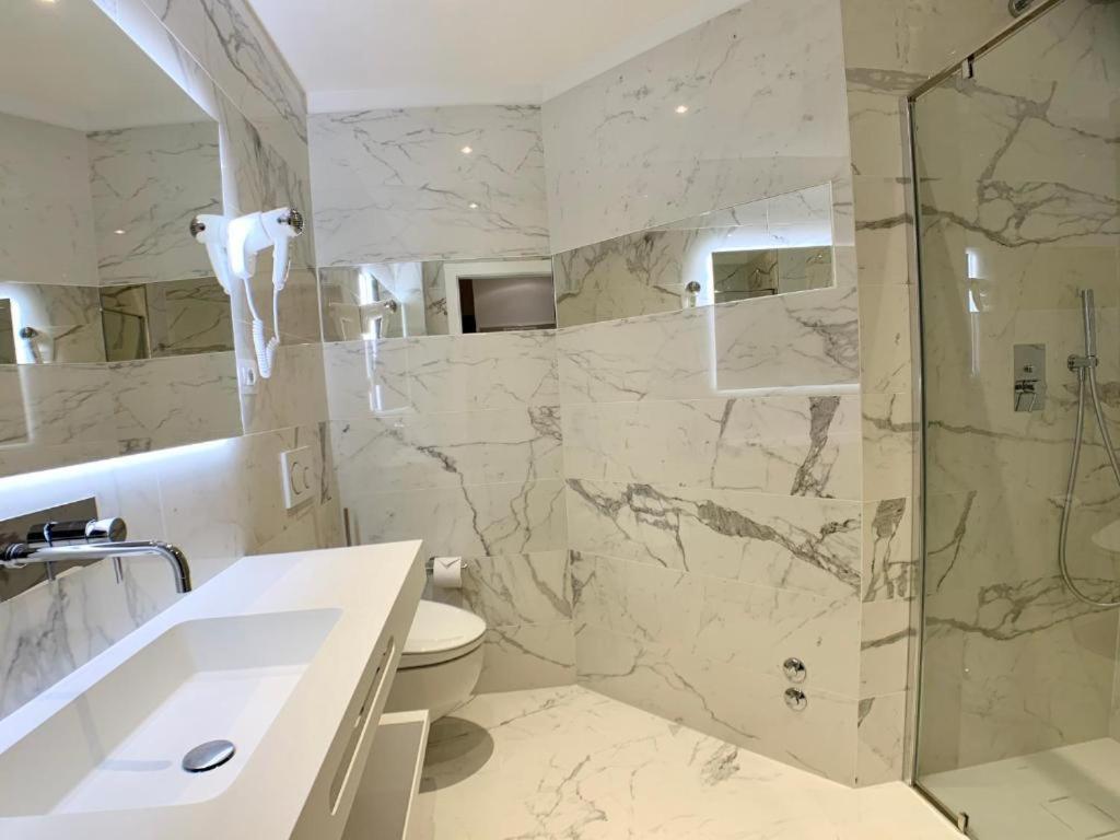 לידו די ג'סולו Hotel Beau Rivage Pineta מראה חיצוני תמונה